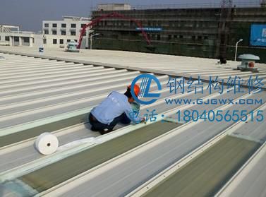 雨季如何做好彩鋼瓦防水小細節(jié)(圖1) 雨季如何做好彩鋼瓦防水小細節(jié)(圖1)